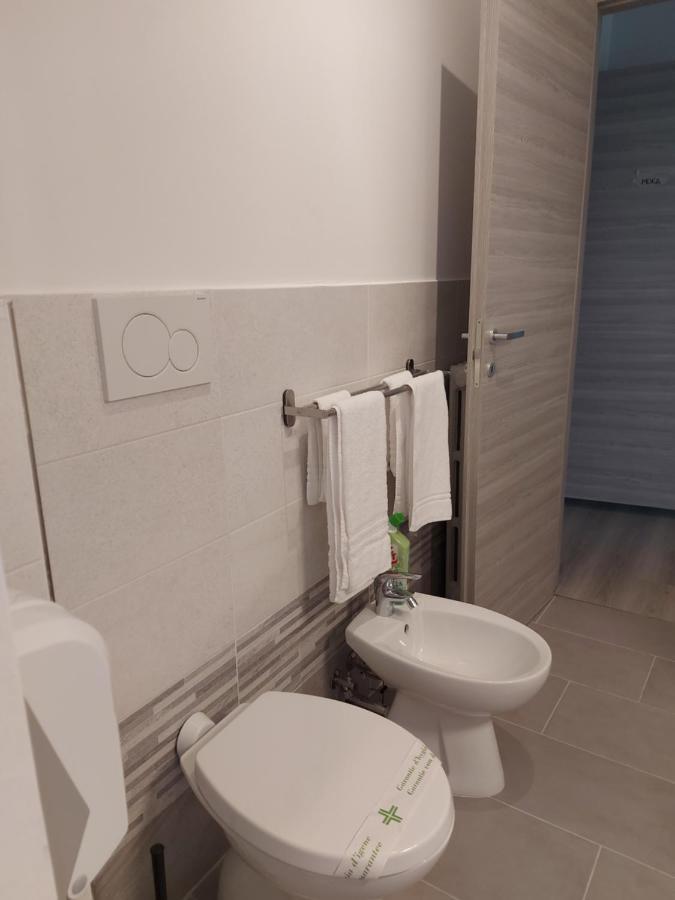 Fare Bnb - Room Del Parco Reggio Emilia Exterior photo